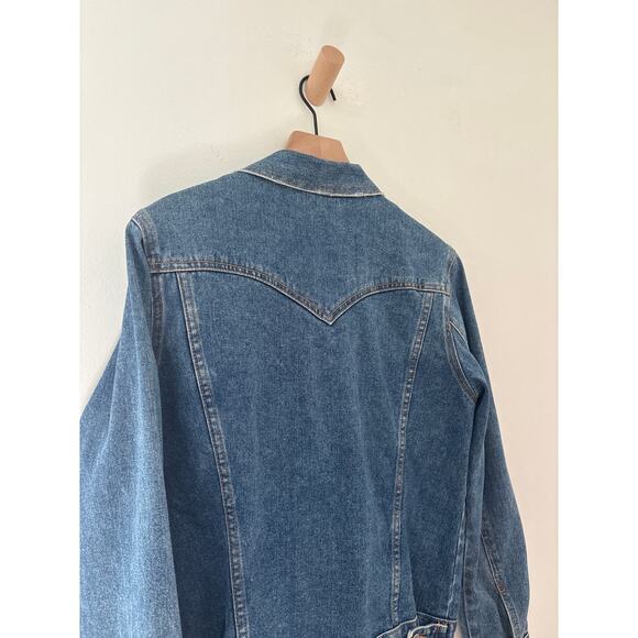 Boston Proper Distressed Jean Jacket Size Medium Denim Shacket Medium Wash - Picture 8 of 9